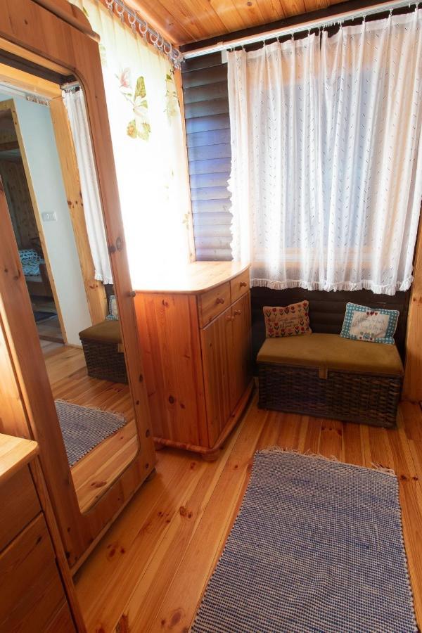 Apartamento Barna Faház Tarnaszentmaria Exterior foto