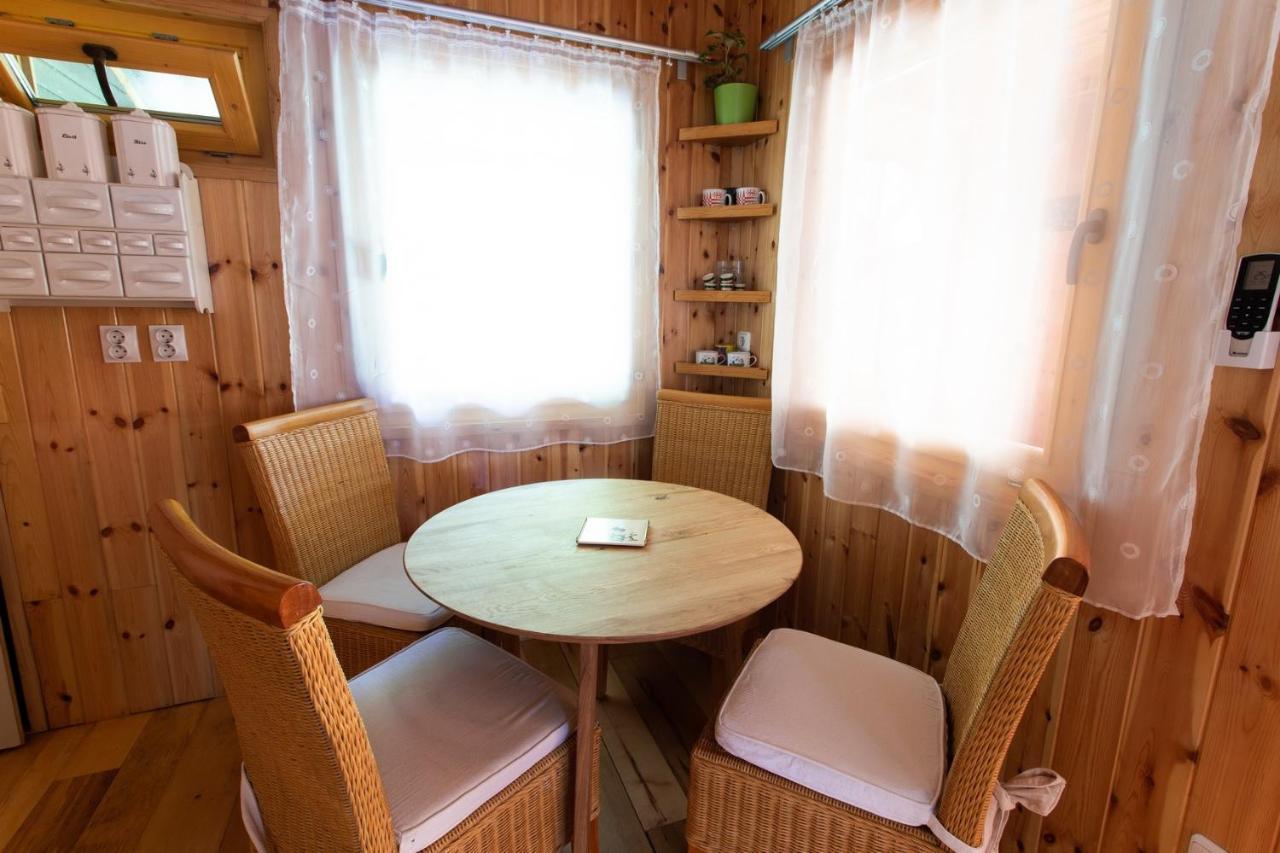 Apartamento Barna Faház Tarnaszentmaria Exterior foto